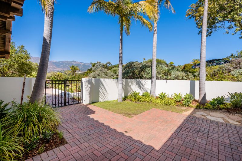 Brick Landscaping Service in Brentwood, NY